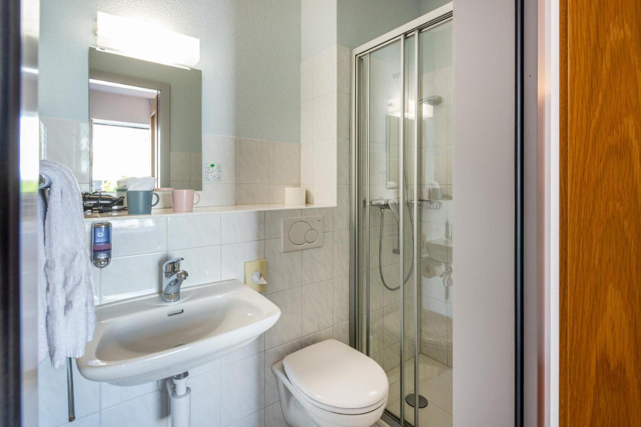 Baeren Self Check-In Hotel Solothurn Szoba fotó