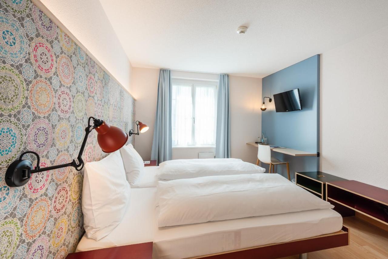 Baeren Self Check-In Hotel Solothurn Szoba fotó