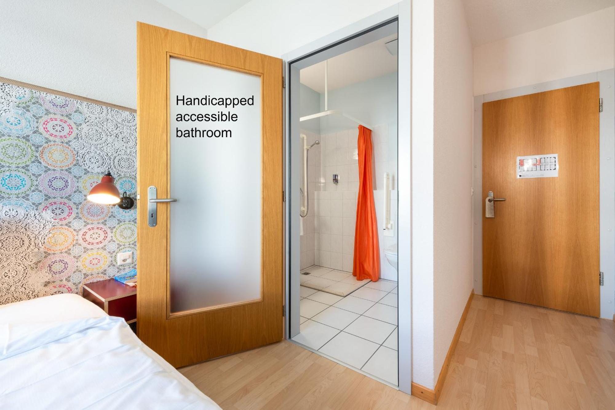 Baeren Self Check-In Hotel Solothurn Szoba fotó